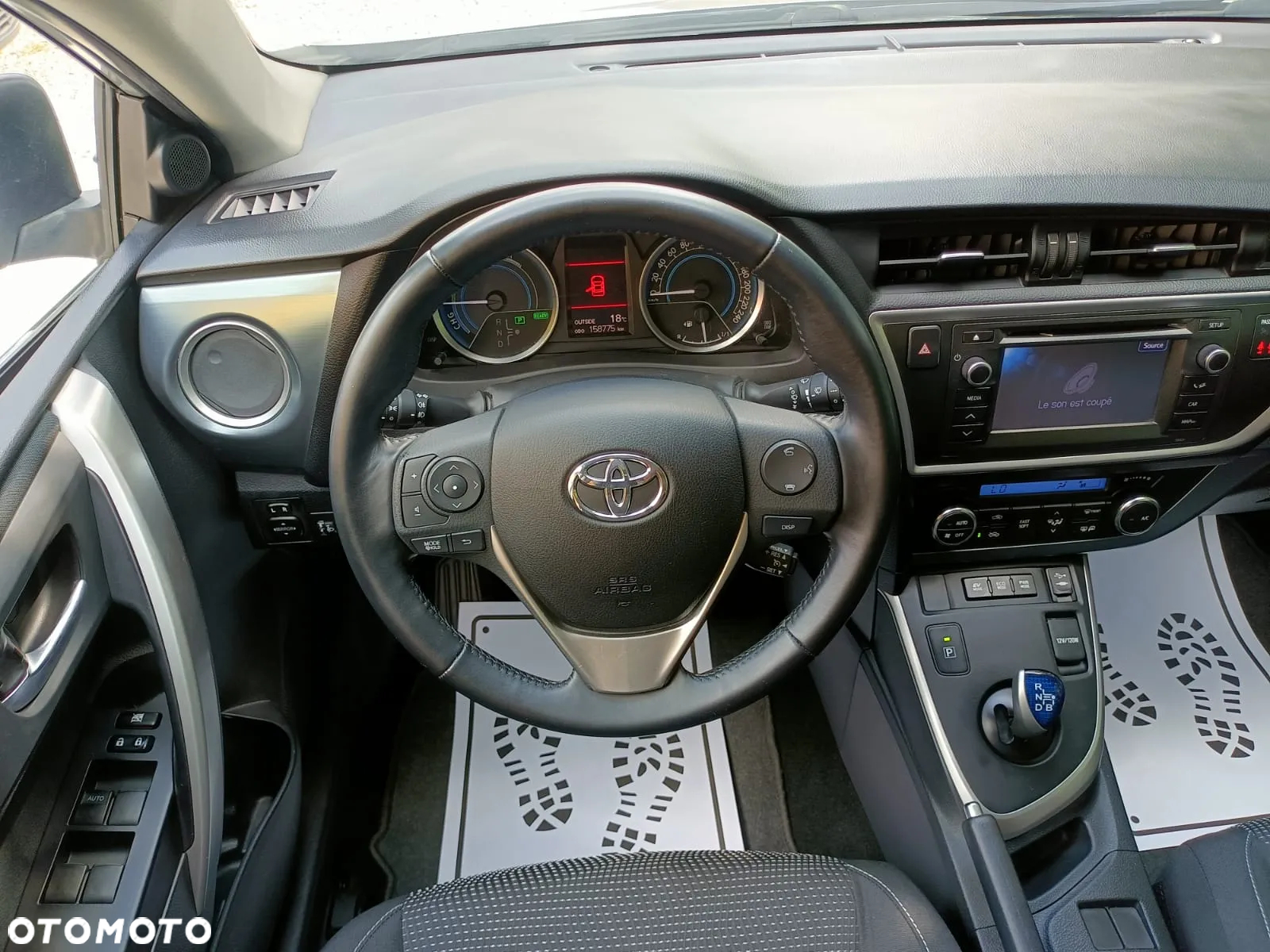 Toyota Auris - 14
