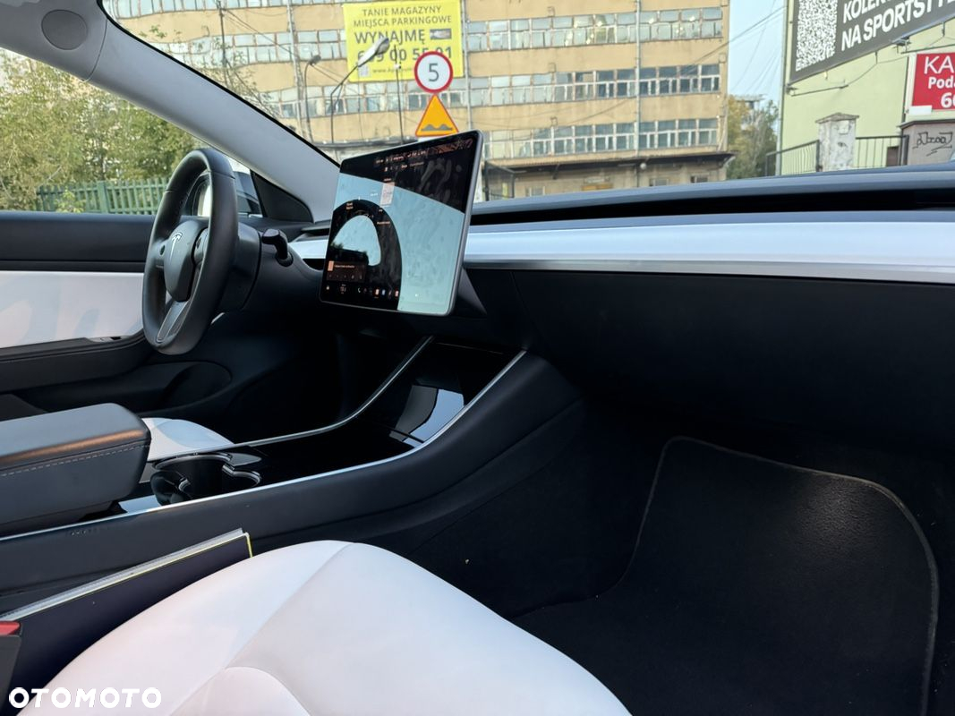 Tesla Model 3 Allradantrieb Dual Motor - 22