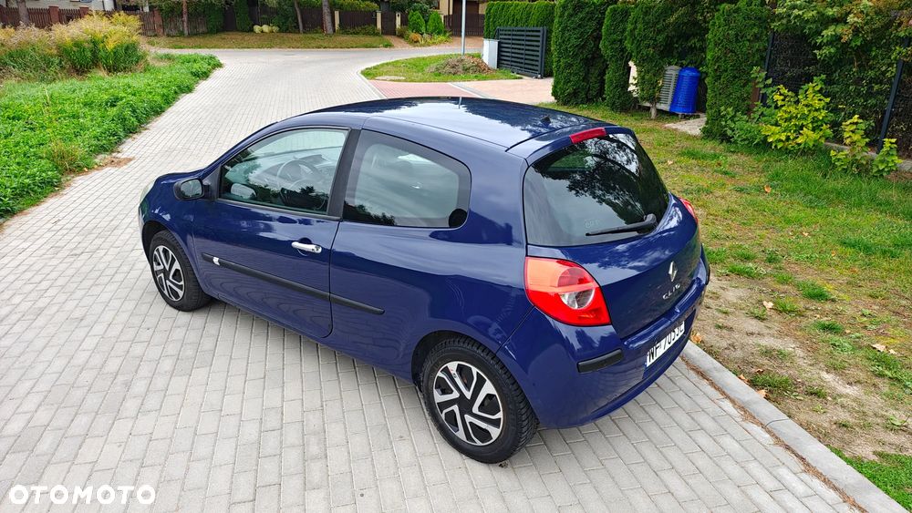 Renault Clio 2008 photo 4