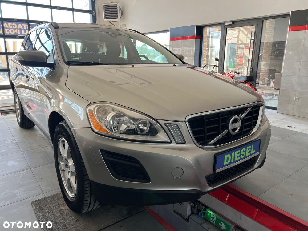 Volvo XC 60 D5 AWD RDesign - 11