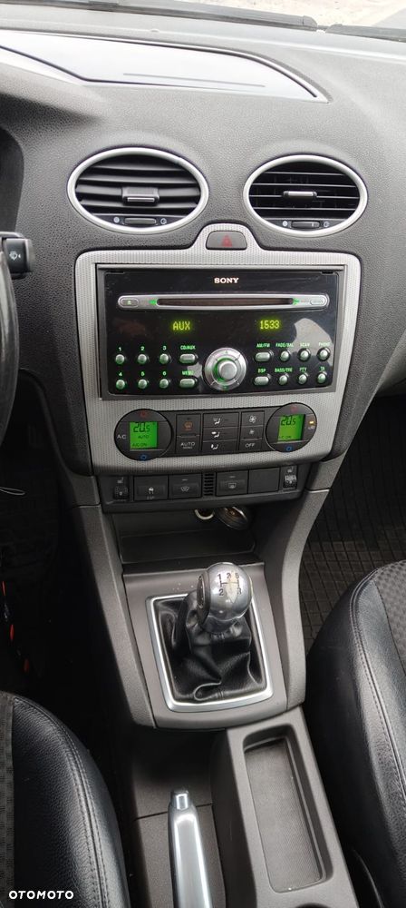 Ford Focus 1.6 Titanium - 15