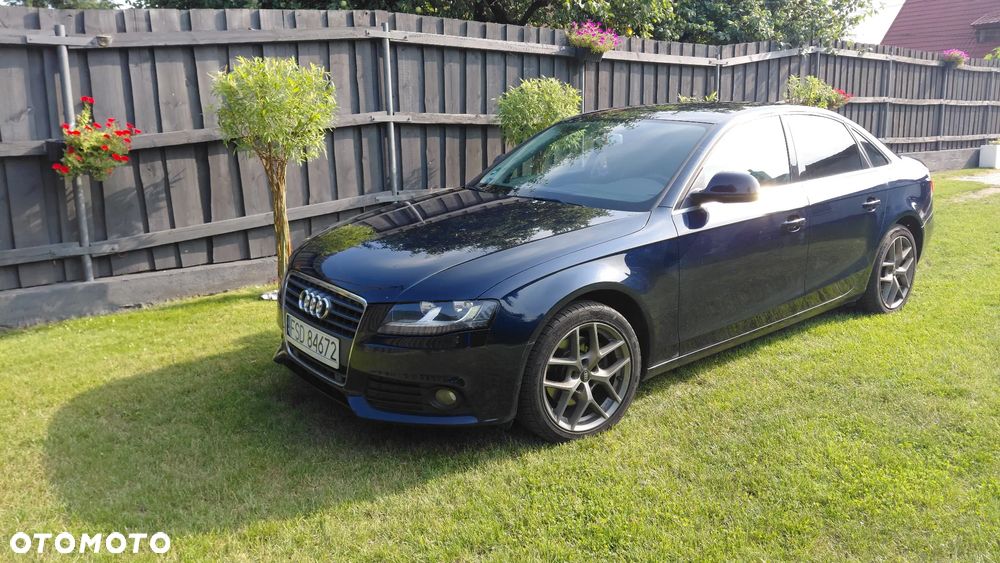 Audi A4 Limousine - 3