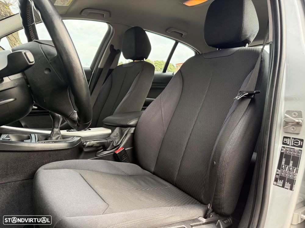 BMW 118 d Sport Line - 14