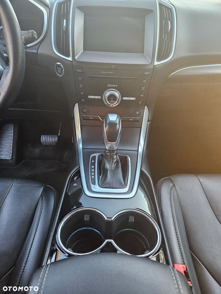 Ford Edge - 23