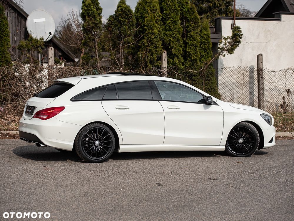 Mercedes-Benz CLA 180 UrbanStyle Edition - 8