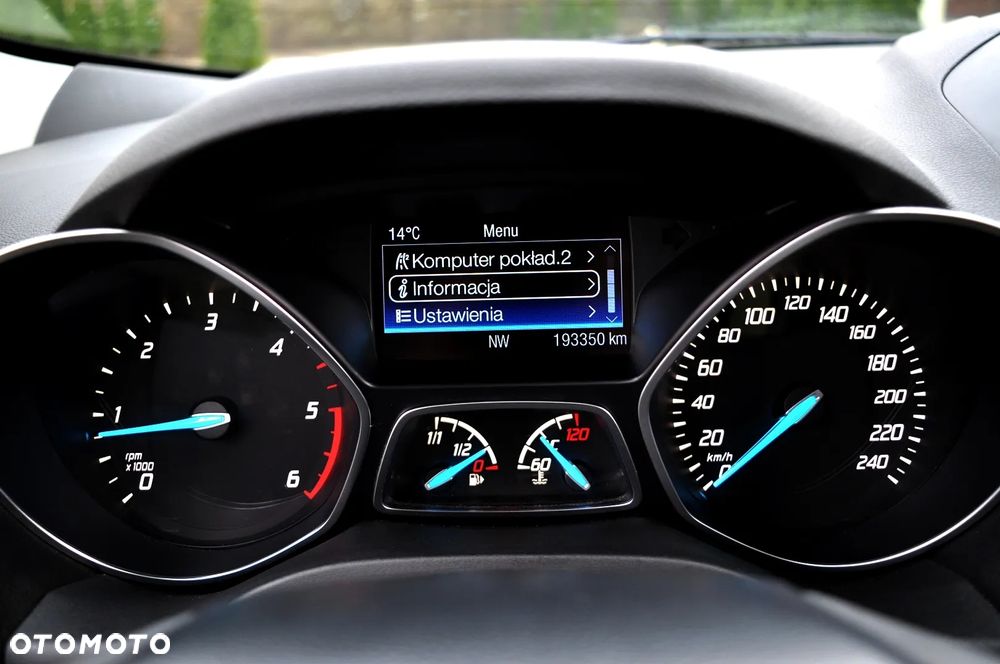 Ford Kuga 2.0 TDCi FWD Titanium - 36