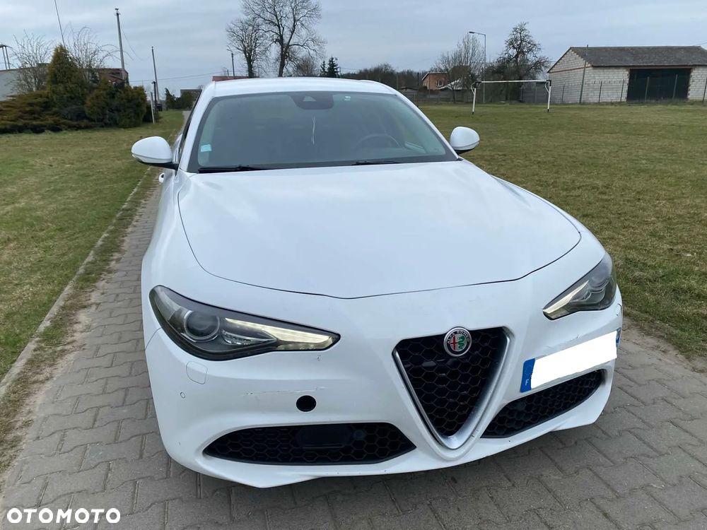Alfa Romeo Giulia 2.2 AT8 Super - 34