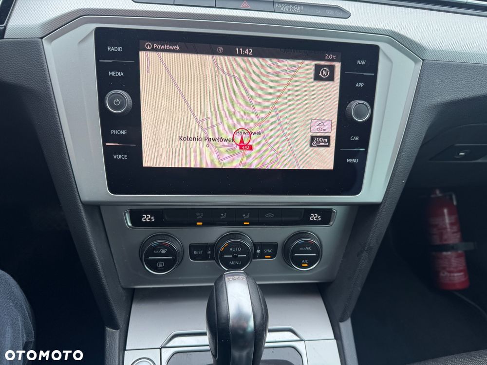 Volkswagen Passat 1.5 TSI OPF DSG Business - 17