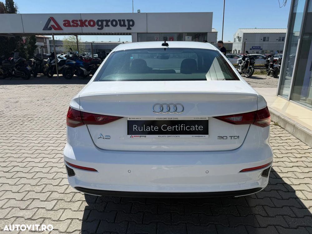 Audi A3 2.0 30 TDI Advanced - 8