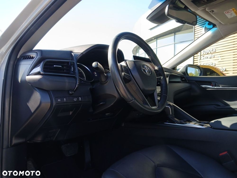 Toyota Camry 2.5 Hybrid Comfort CVT - 19