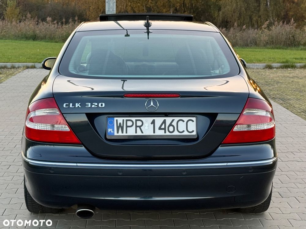 Mercedes-Benz CLK 320 - 11