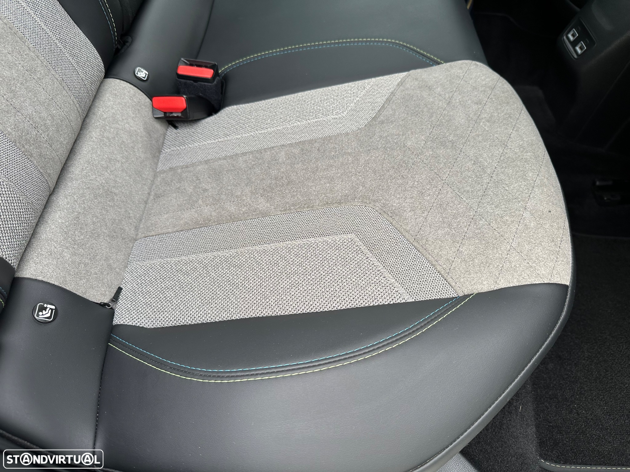 Peugeot 208 1.2 PureTech GT EAT8 - 20