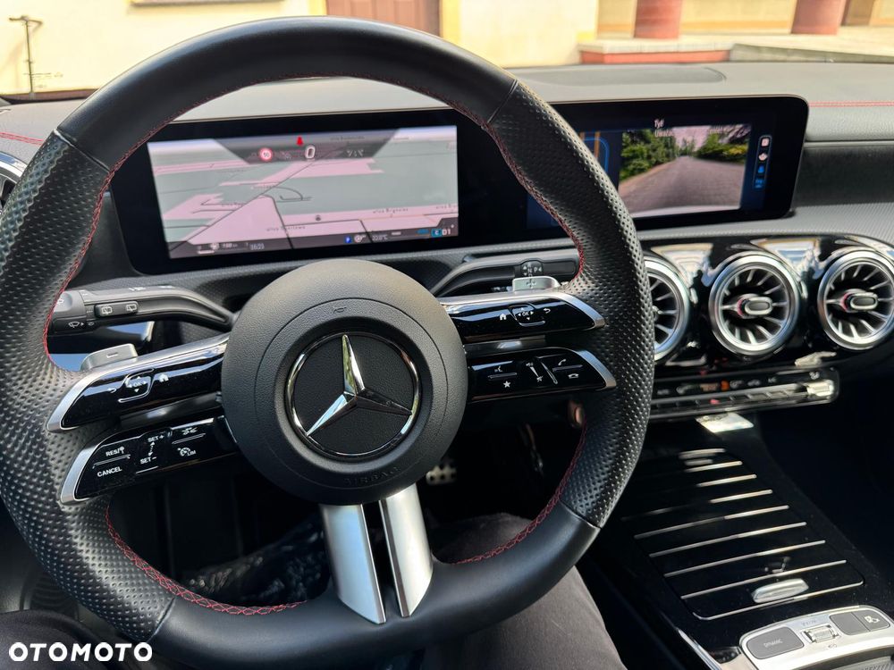 Mercedes-Benz CLA 200 mHEV AMG Line 7G-DCT - 36