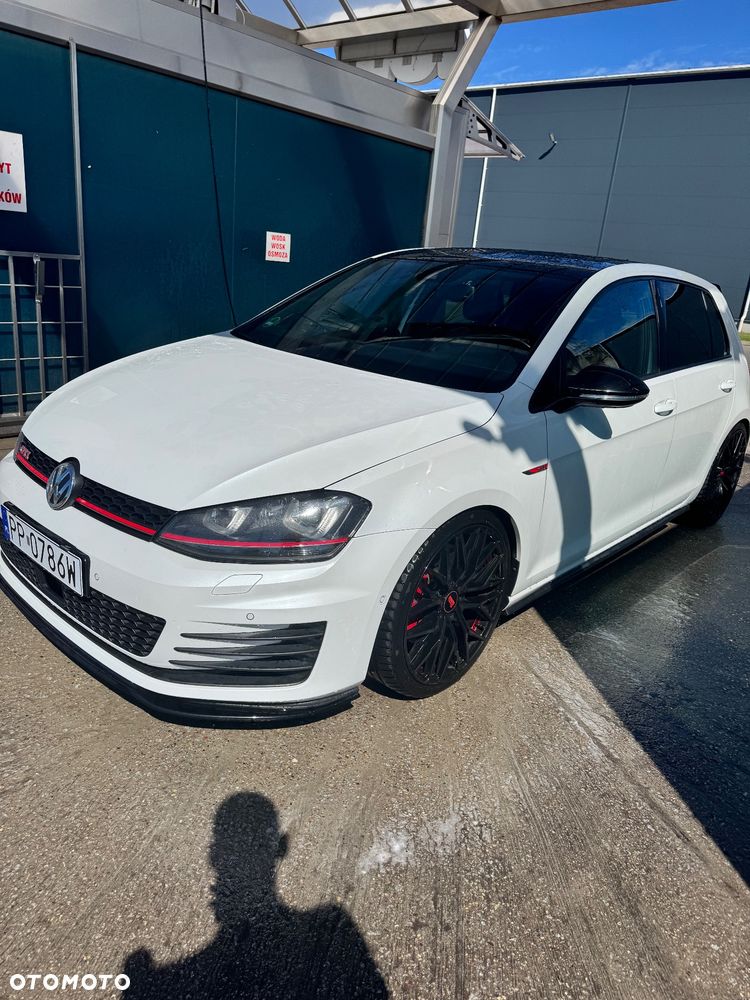 Volkswagen Golf GTI Performance BlueMotion Technology DSG - 1