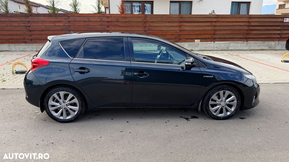 Toyota Auris - 5