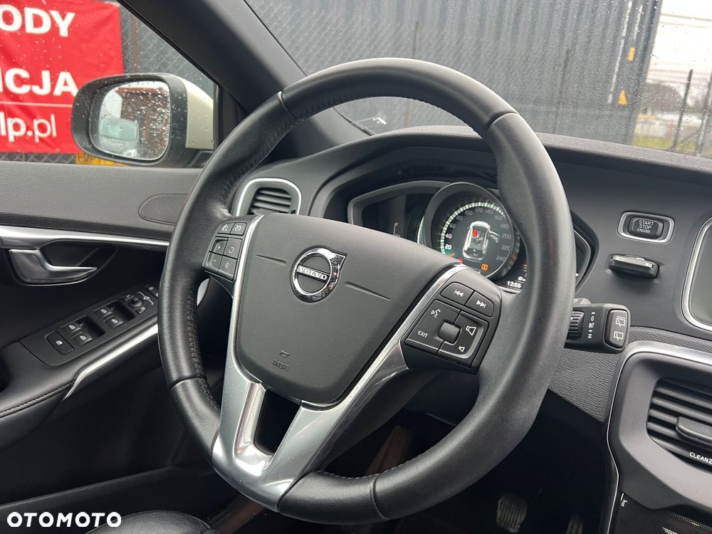 Volvo V40 D3 Momentum - 15