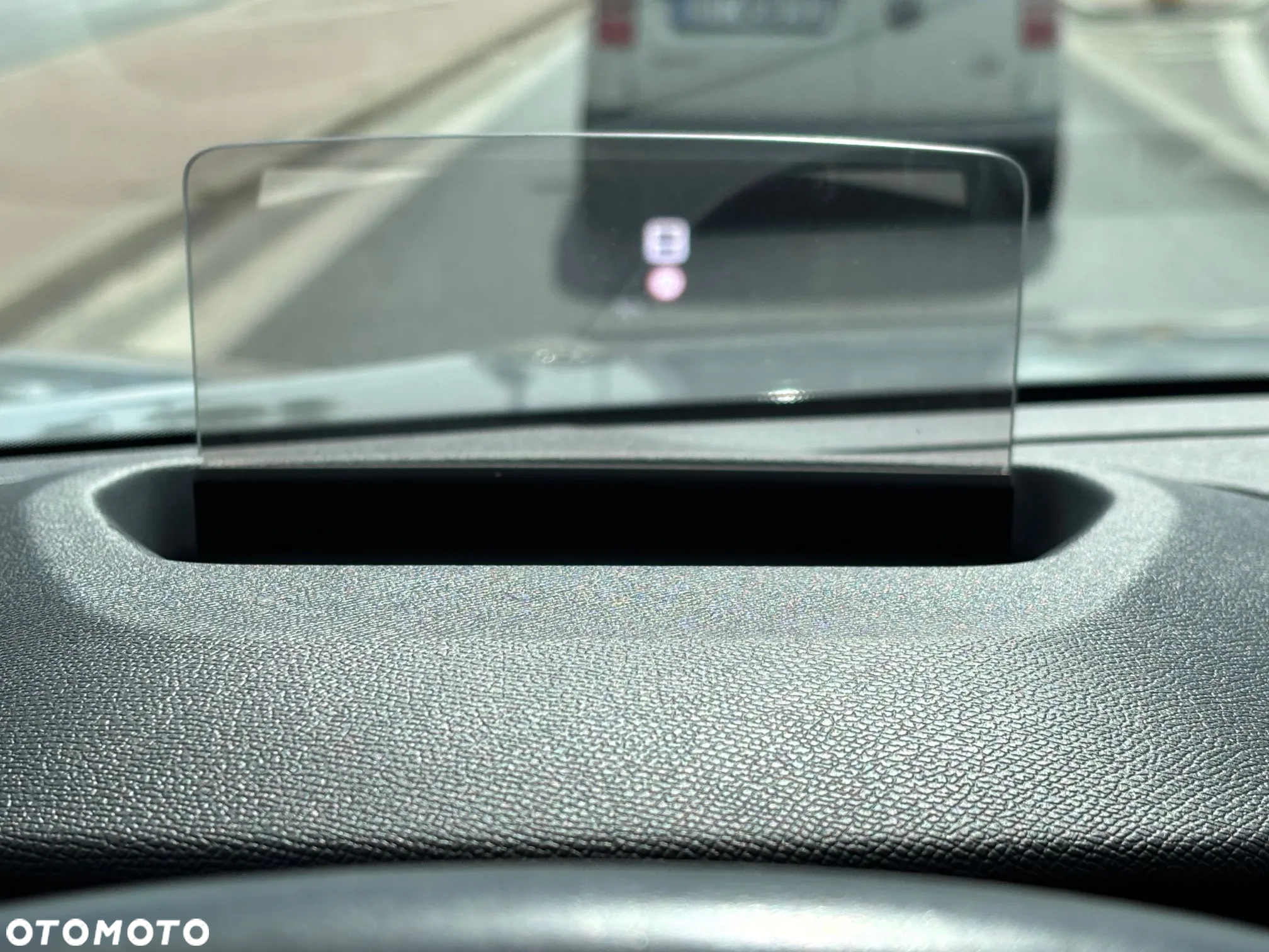 Citroën C4 1.5 BlueHDi Shine S&S - 24