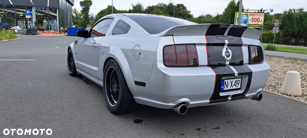 Ford Mustang - 5
