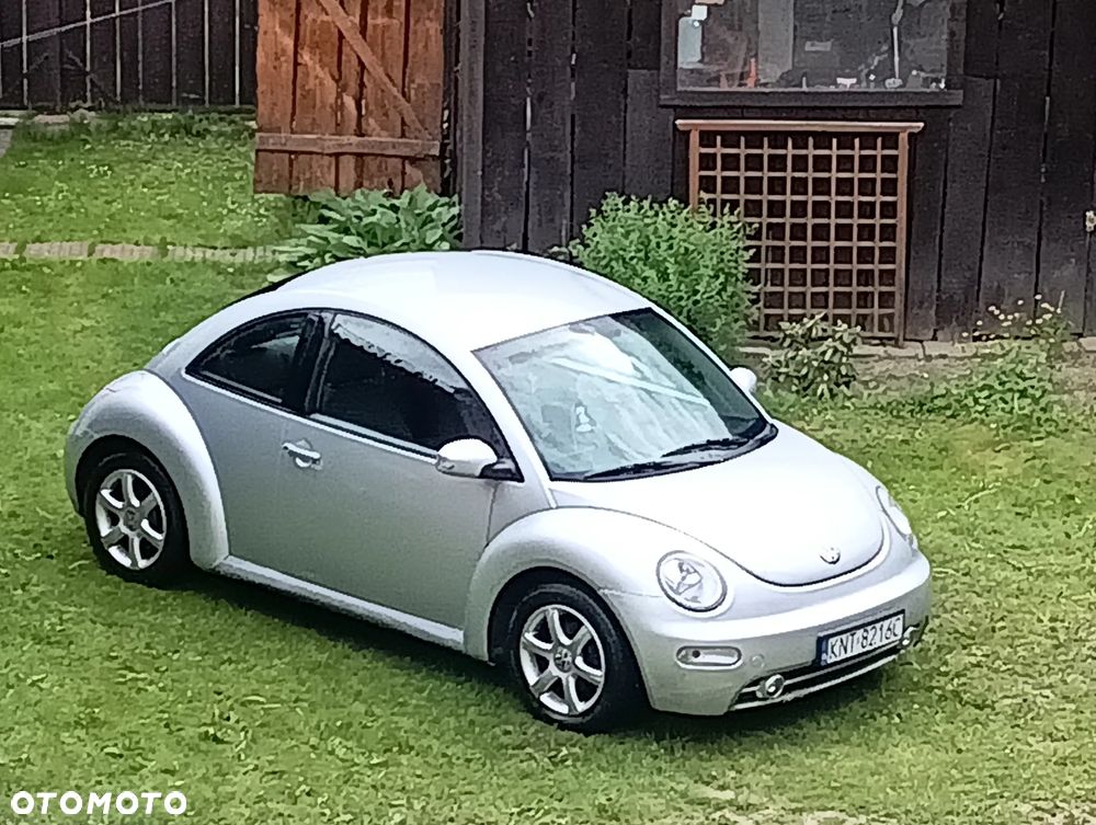 Volkswagen New Beetle - 1