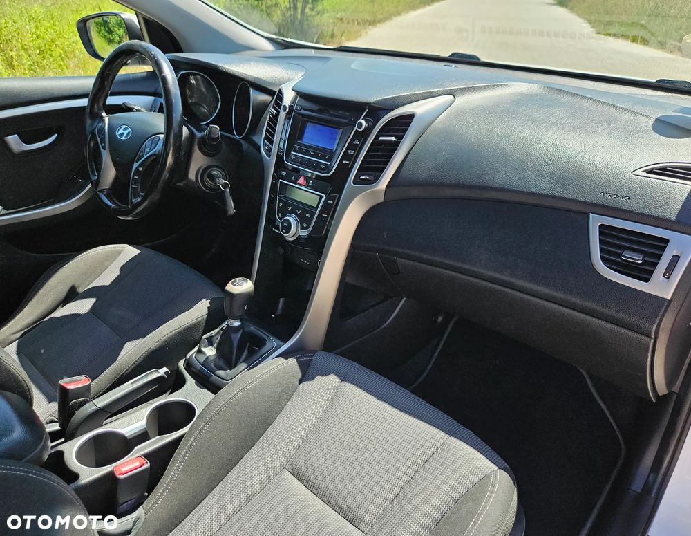 Hyundai i30 blue 1.6 CRDi Style - 7