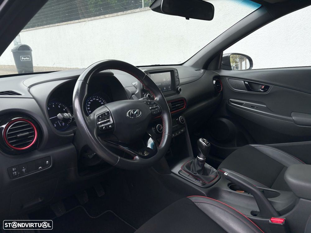 Hyundai Kauai 1.0 T-GDi Premium Pele/Tec.Vermelho - 15