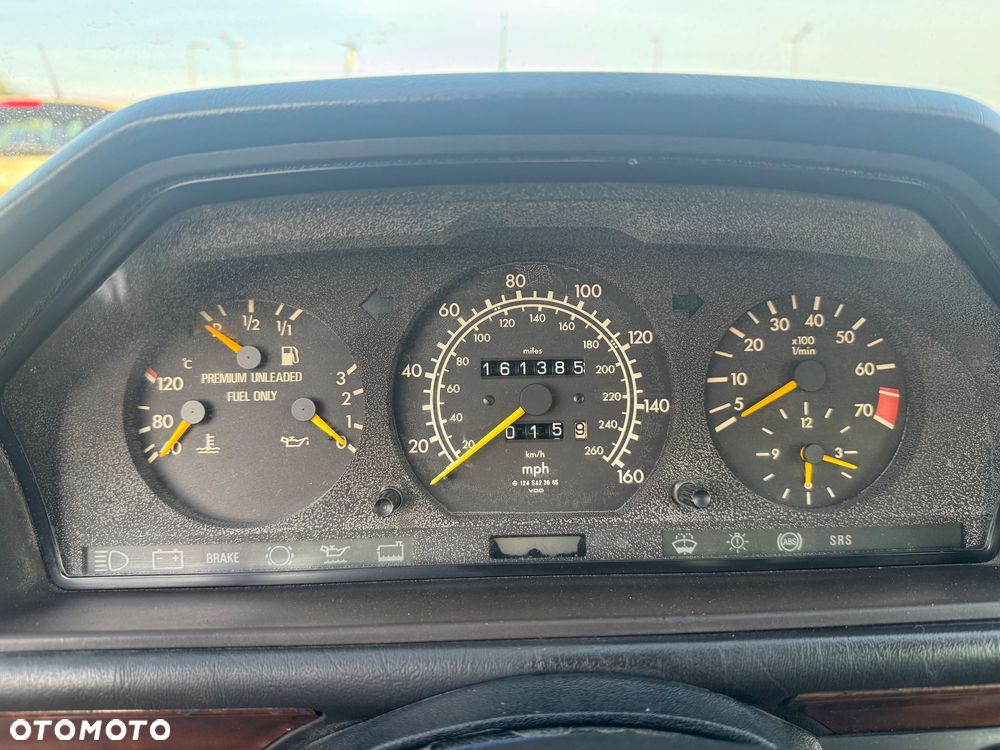 Mercedes-Benz Klasa E 320 - 17