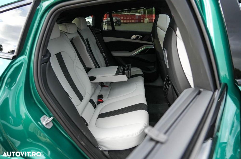 BMW X6 M Competition MHEV - 12