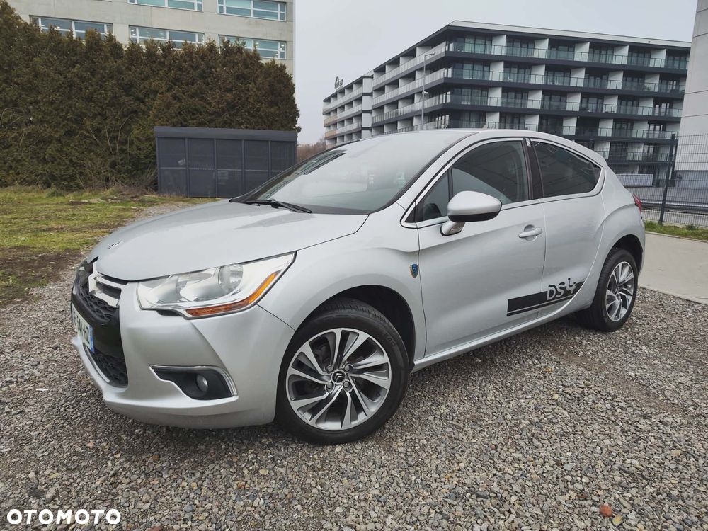 Citroën DS4 BlueHDi 120 Urban Show - 1