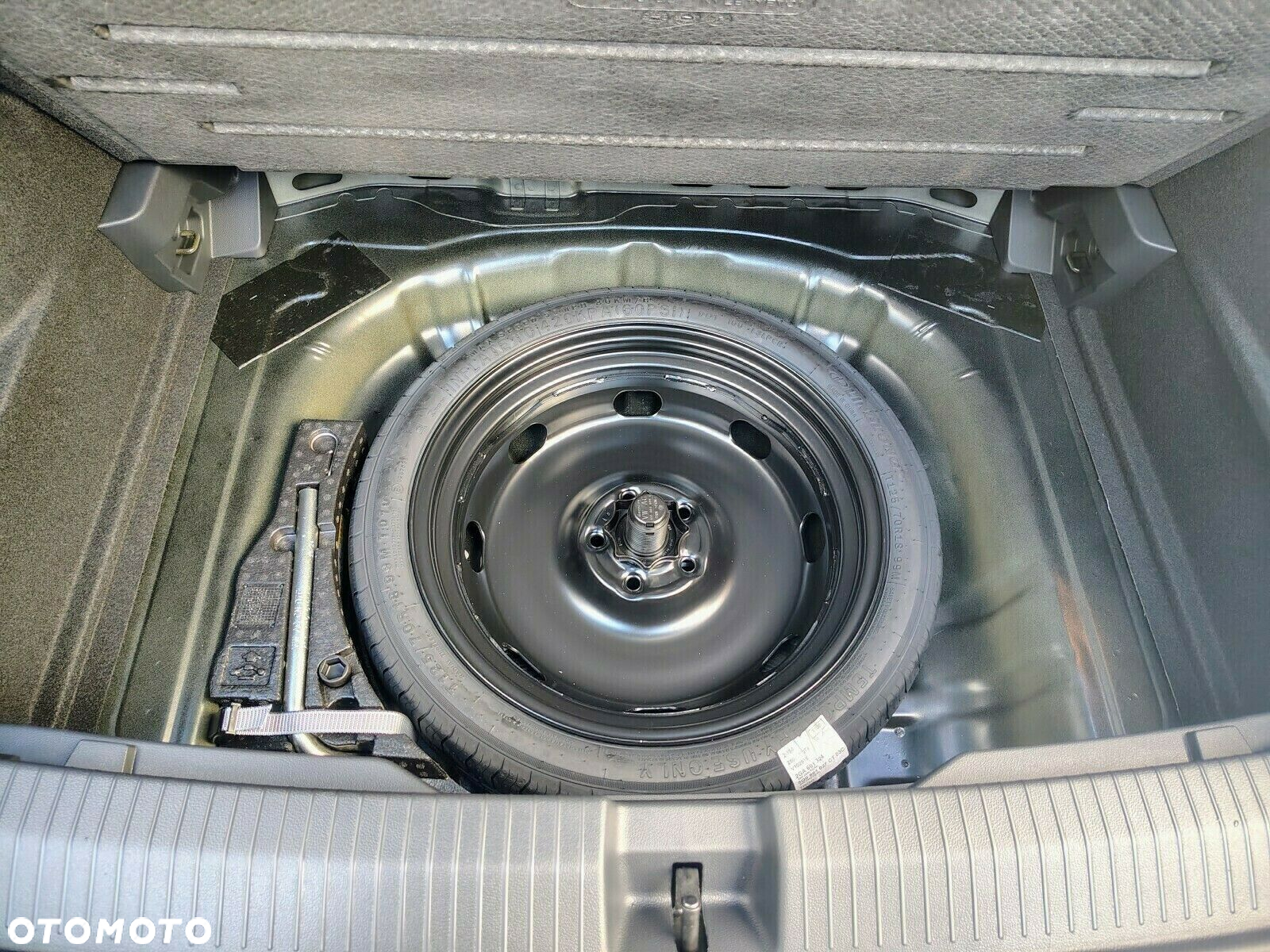 Volkswagen T-Roc - 8