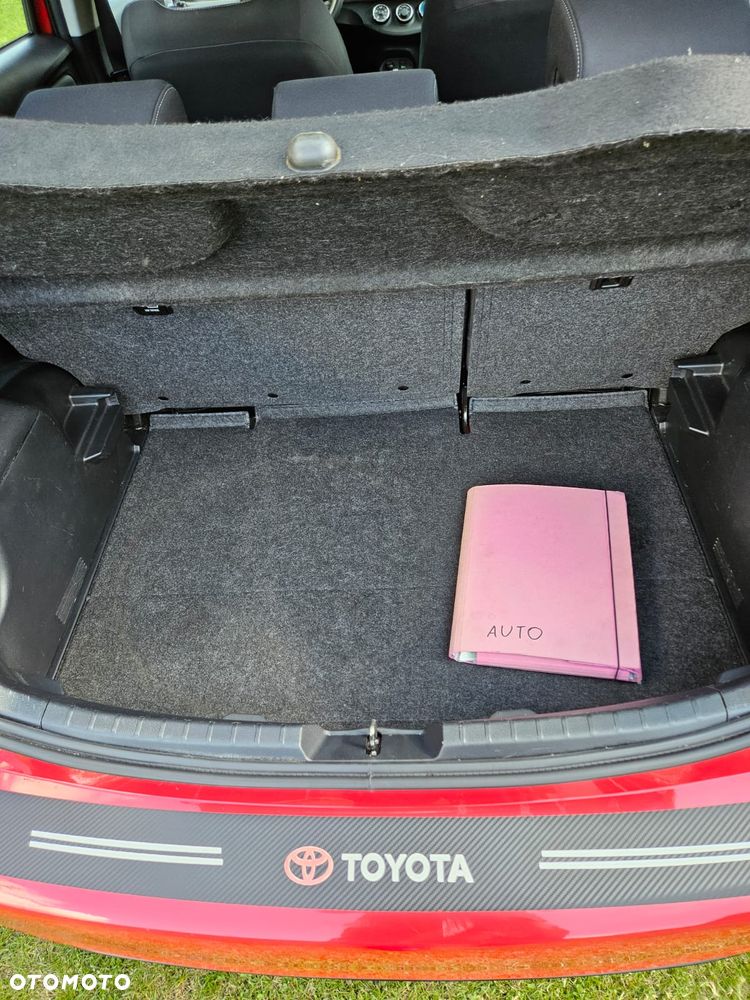 Toyota Yaris 1.0 VVT-i - 29