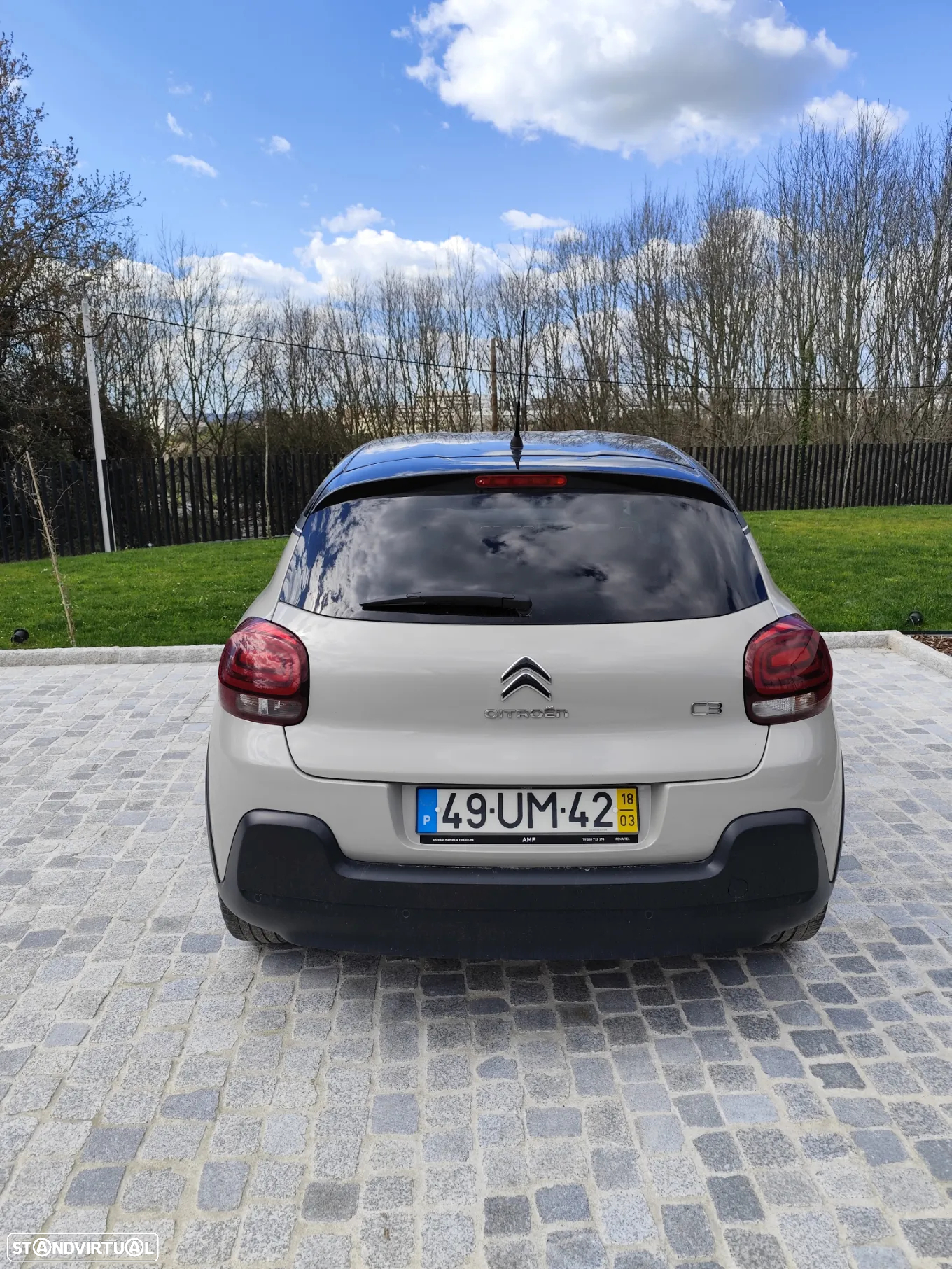 Citroën C3 1.2 PureTech Shine EAT6 - 4