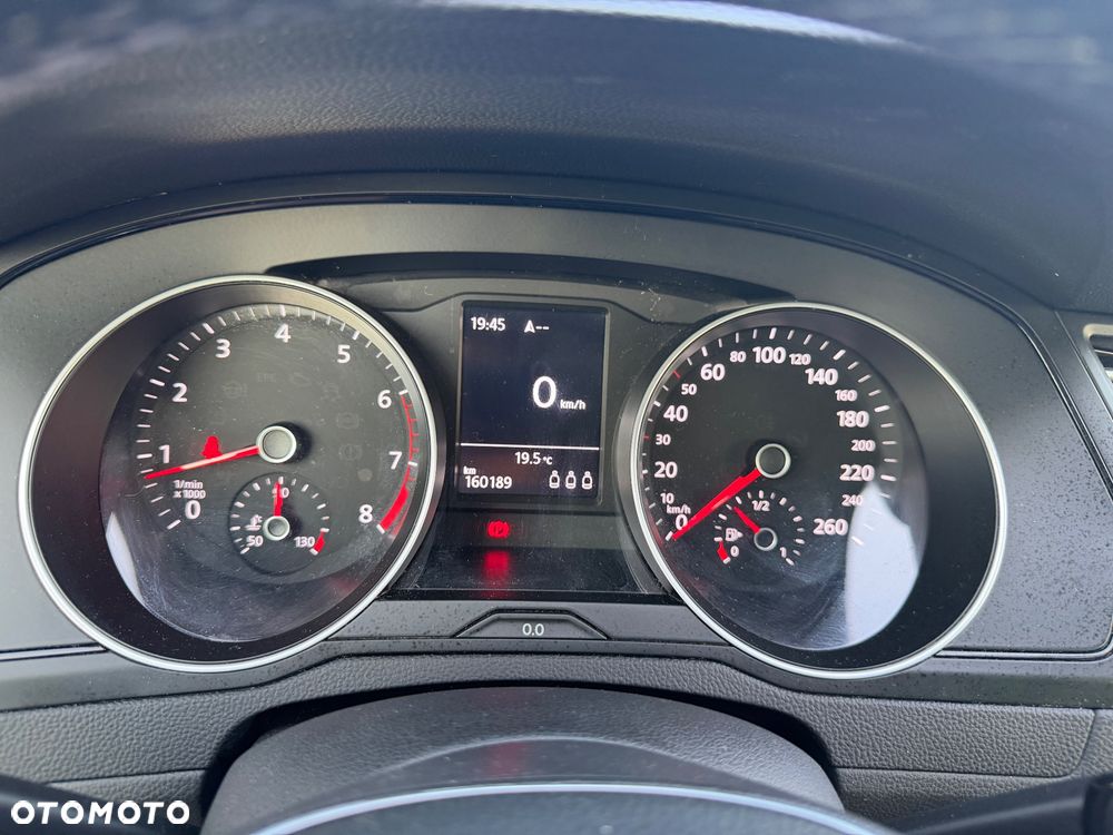 Volkswagen Passat - 8
