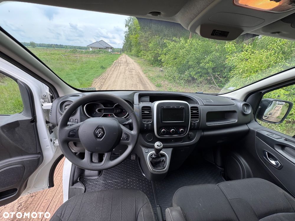 Renault Trafic - 16