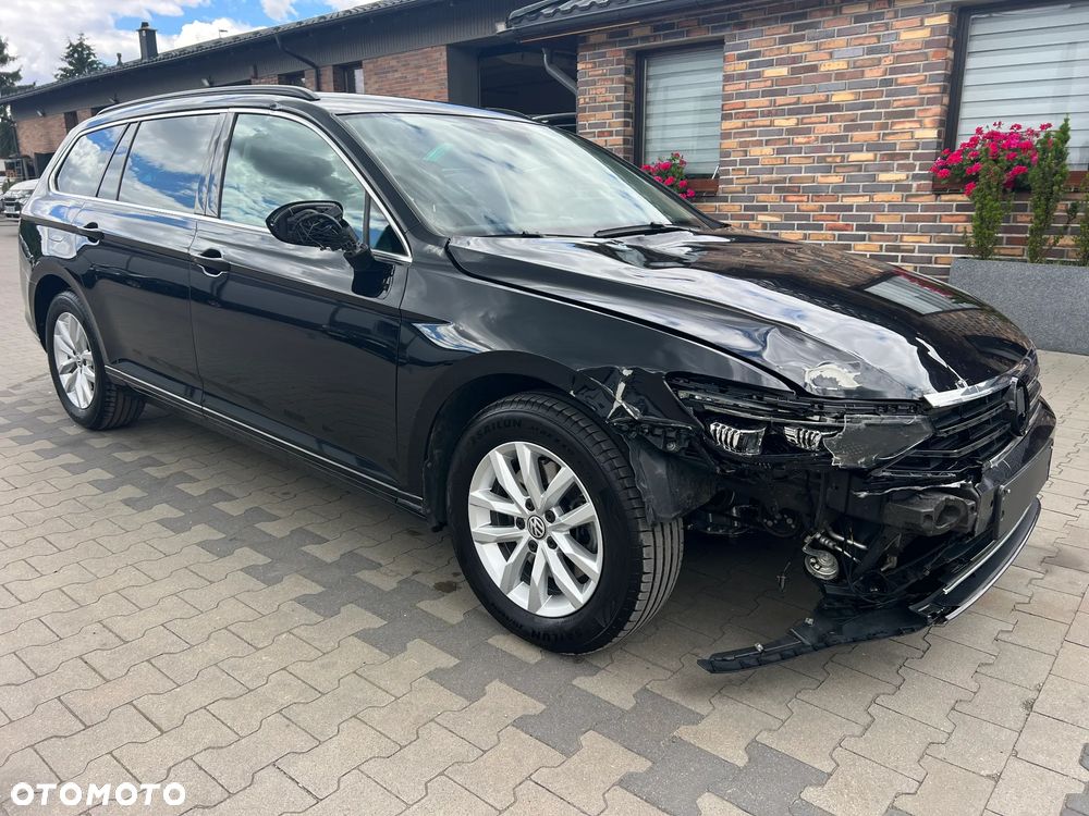 Volkswagen Passat 2.0 TDI SCR DSG Comfortline - 3