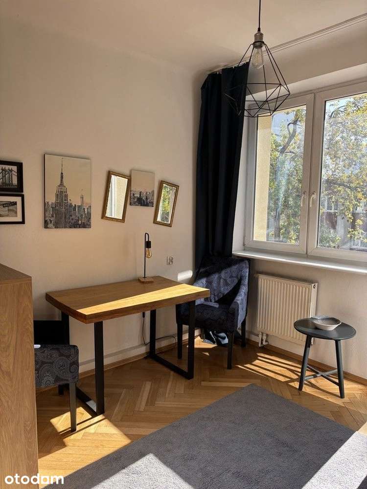 Bezpośrednio ok. Łazienek, w loftowym stylu, cicho