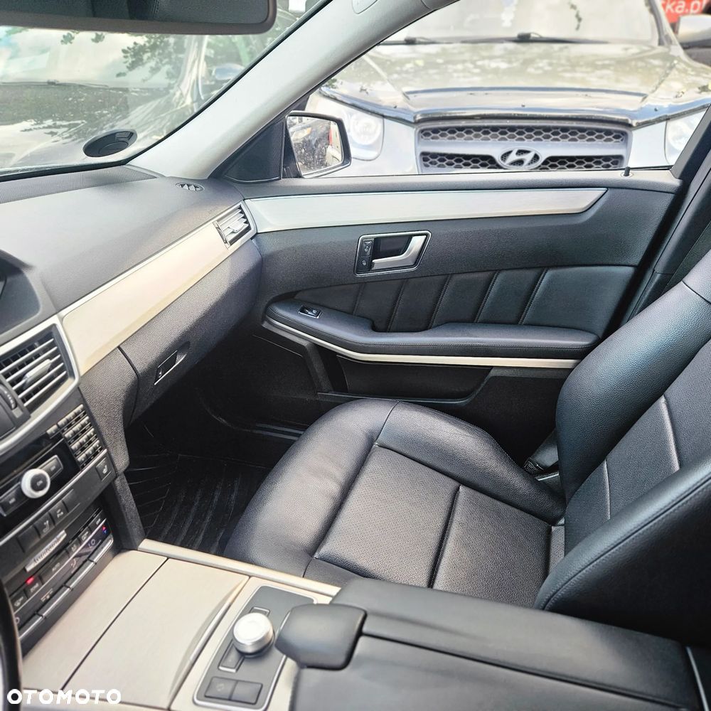 Mercedes-Benz Klasa E 350 CDI DPF BlueEFFICIENCY 7G-TRONIC Avantgarde - 20