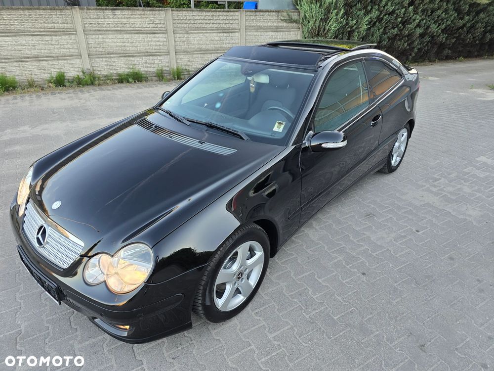 Mercedes-Benz Klasa C 200 Kompressor Sportcoupe - 3