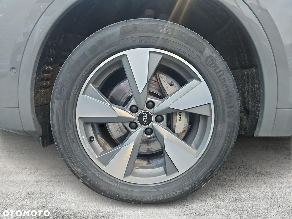 Audi Q5 Sportback - 16