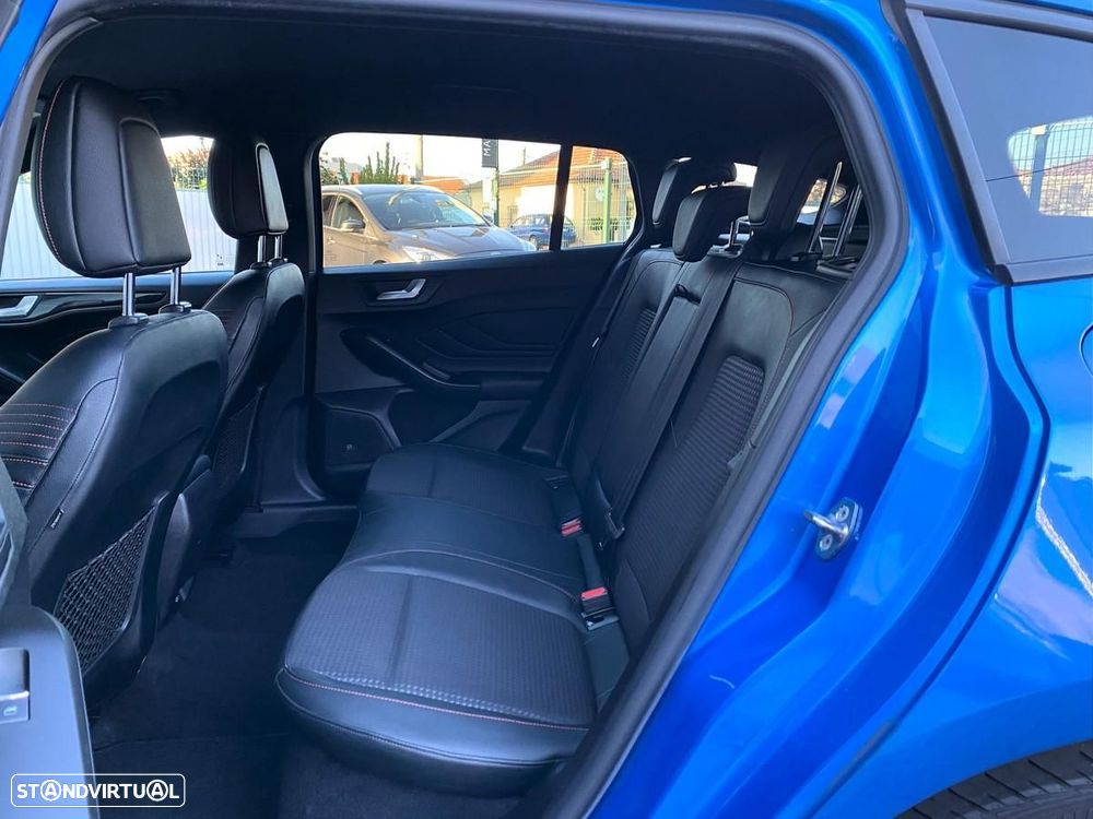 Ford Focus SW 1.5 TDCi EcoBlue ST-Line - 28