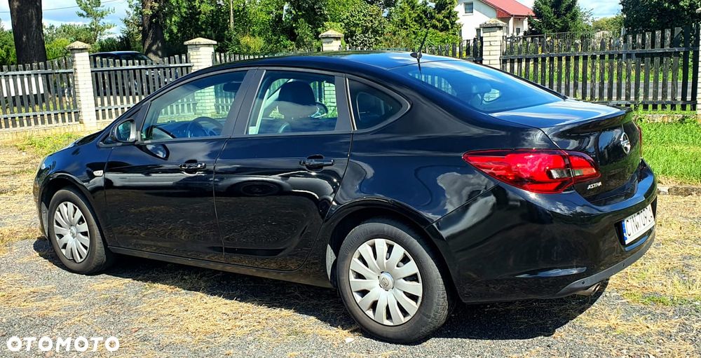 Opel Astra 2018 photo 3