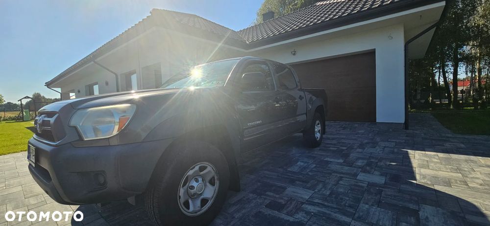 Toyota Tacoma - 10