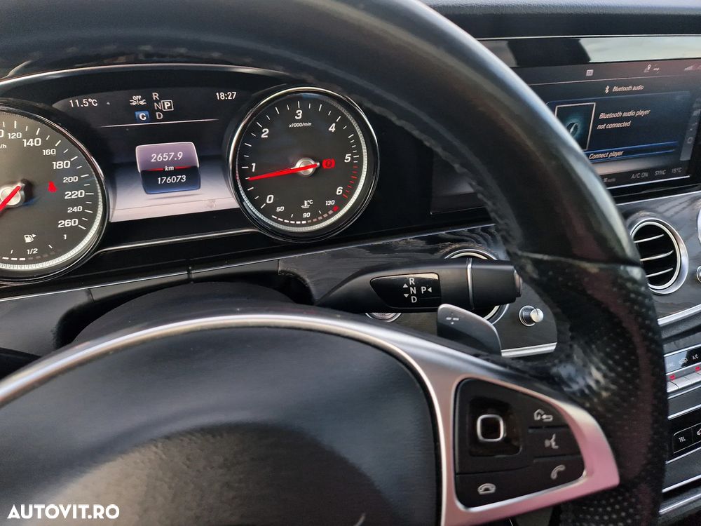 Mercedes-Benz E 220 d Aut. - 32