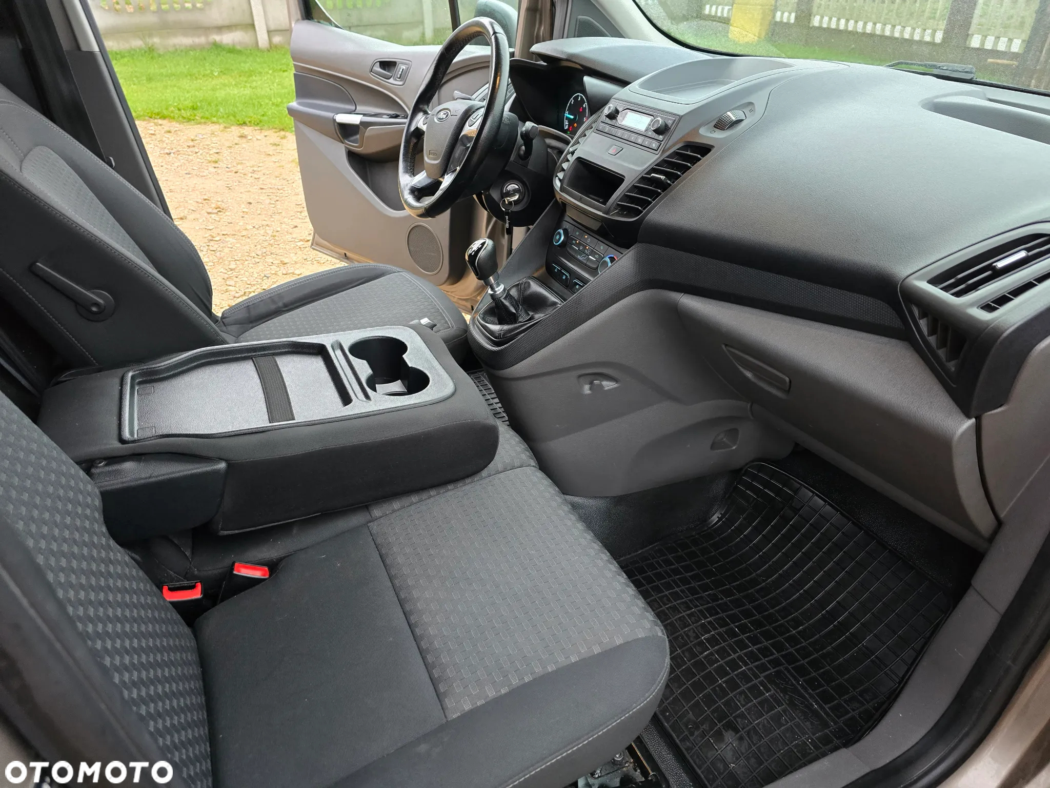 Ford TRANSIT CONNECT - 28