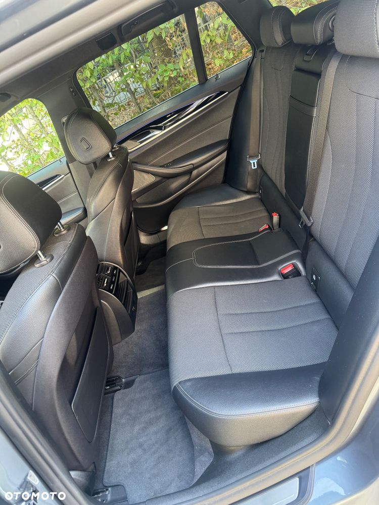 BMW Seria 5 520d Sport Line - 26