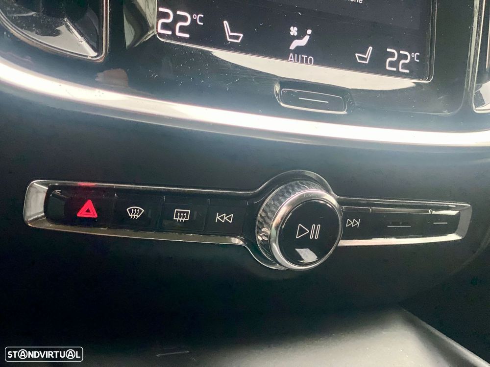 Volvo V60 2.0 D3 Momentum Geartronic - 18