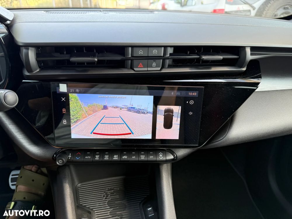 Alfa Romeo Junior 1.2 FWD eDCT6 MHEV Ibrida Speciale - 19