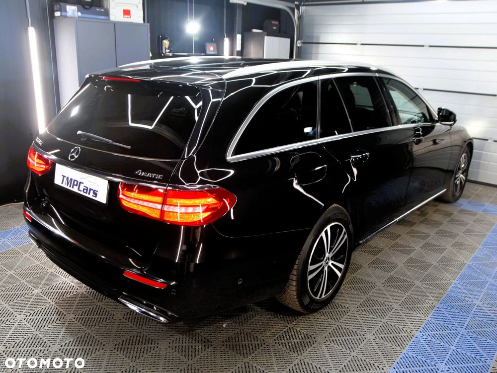 Mercedes-Benz Klasa E 220 d 9G-TRONIC - 25