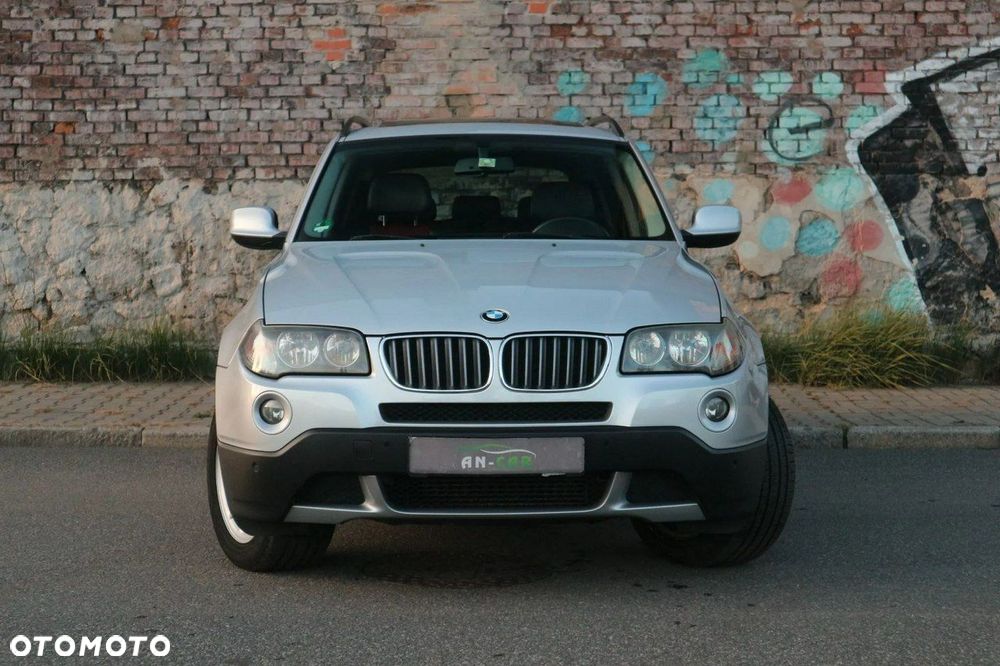 BMW X3 xDrive18d - 32