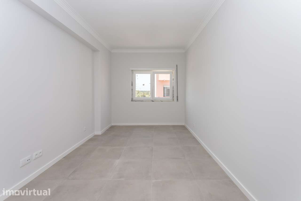 APARTAMENTO T3  REMODELADO CASAL DO MARCO - Grande imagem: 5/16