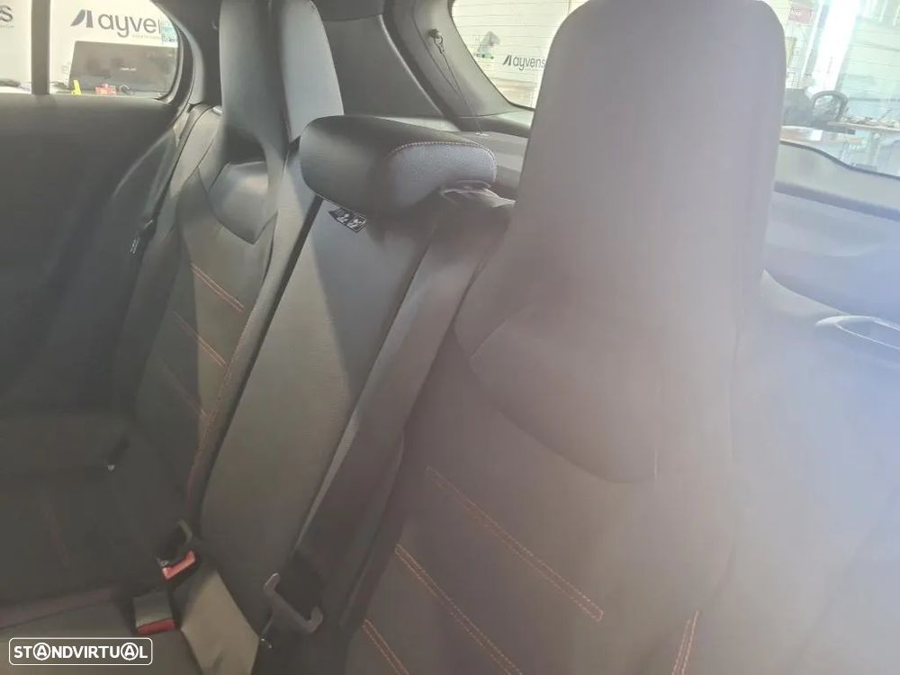 Mercedes-Benz A 250 e AMG Line - 5